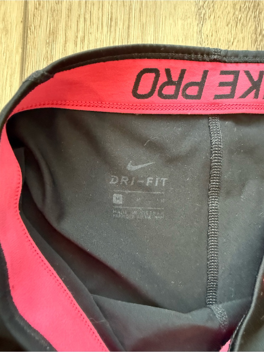 Nike Pro Black Bike Shorts with Pink Logo - Picture 3 of 3
